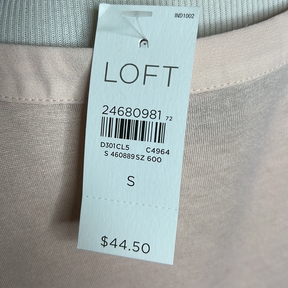 NWT LOFT Tulip or Flutter short sleeve tee in peach fuzz - size small pinkish - Picture 9 of 12